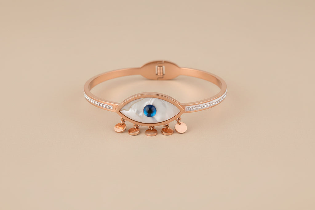Bracelet with an eye design with rose gold band 